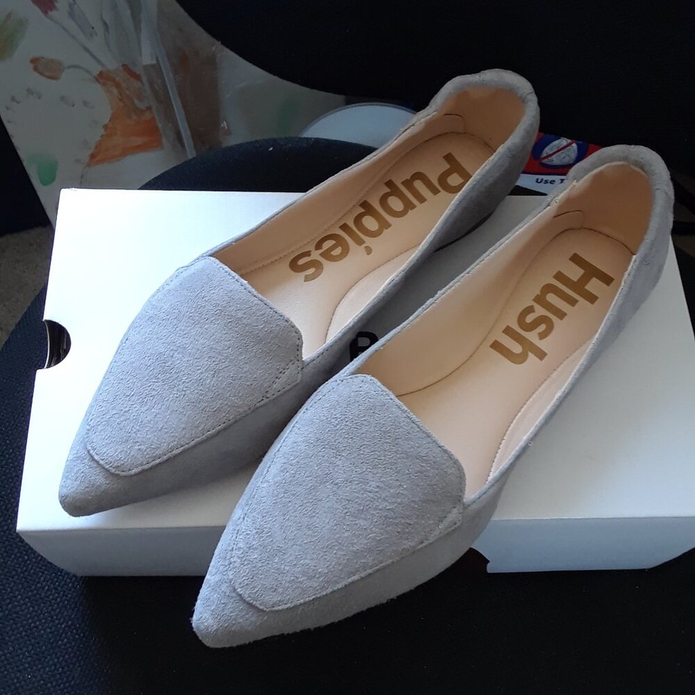 Hush Puppies Suede Pointy Toe Flats Size 8. NWT